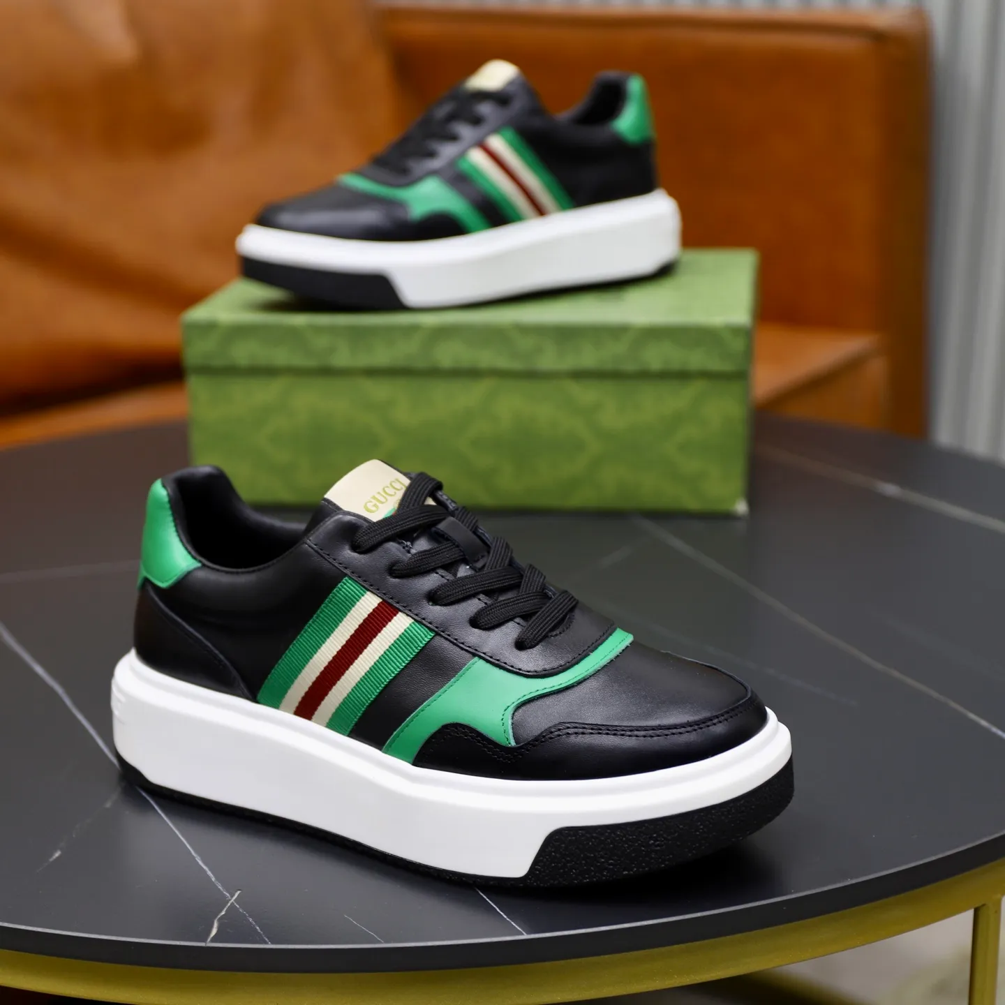 Ex-factory price: 462💰🙅‍♂️🙅‍♂️🙅‍♂️ Brand: GUCCI Standard code: 38-44 (45 customized) Grade: Same as the official website Material: Original cowhide material stitching Comfortable sheepskin lining Lightweight and wear-resistant sports outsole Style category: Men's fashionable casual shoes Running sneakers Distinguished luxury brand elements Top luxury Color: actual picture color